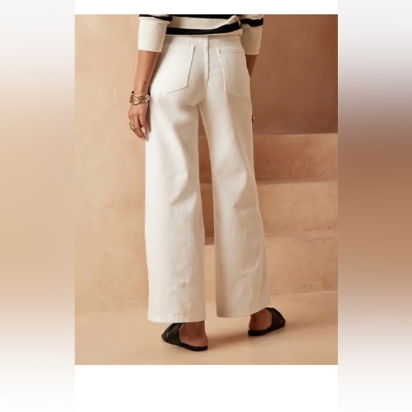 Banana Republic Denim - Banana Republic Pure White Wide-Leg jean